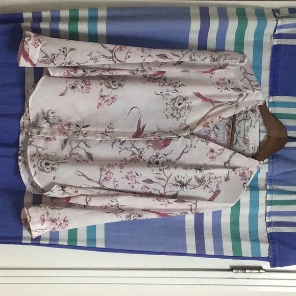 Pink blouse - Picture 1 of 3